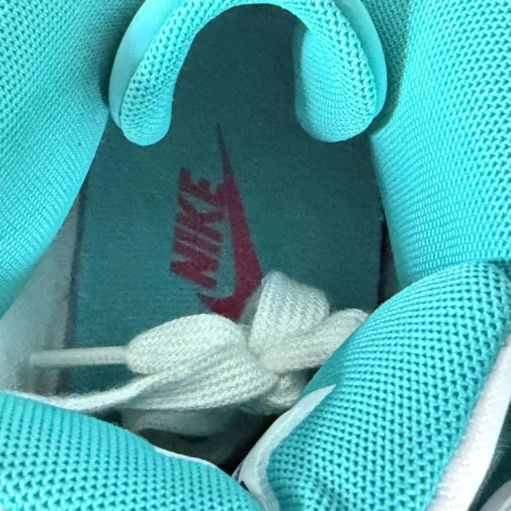 Nike Shoes Womens Size 7.5 White Green Air Revolution Sky Hi Sneakers 599410-101